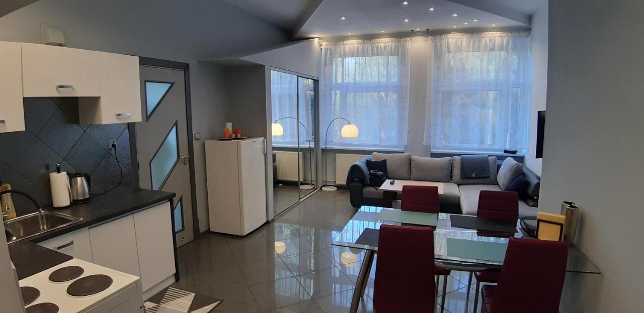 Pogodny Apartament 쿠도바-즈루이 외부 사진
